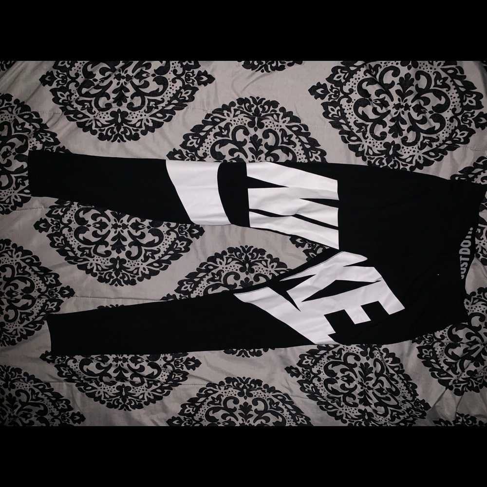 Nike leggings